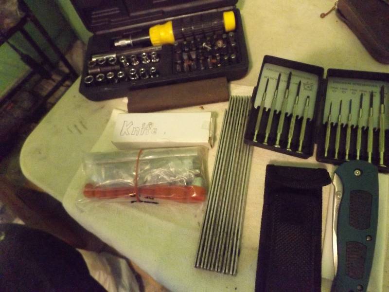 lot 184 image: Tools