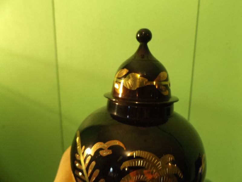 lot 194 image: Trinket Boxes