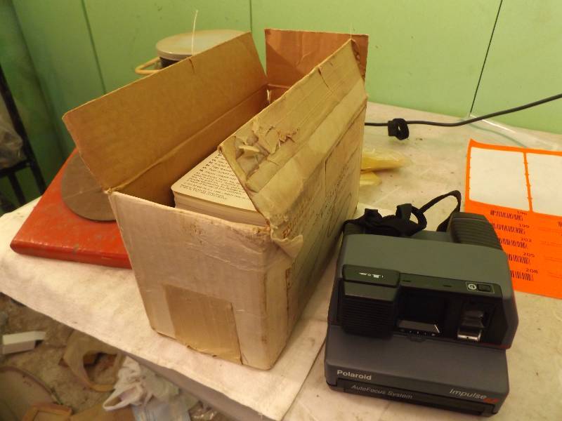 lot 195 image: Polaroid Camera, DIY Cards and Misc