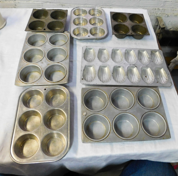 groups of muffin tins
