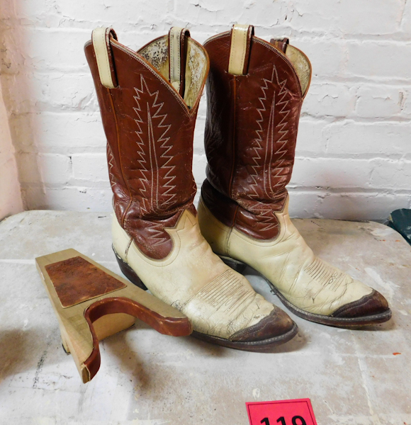 Tony Lama Sz 10B style 6216