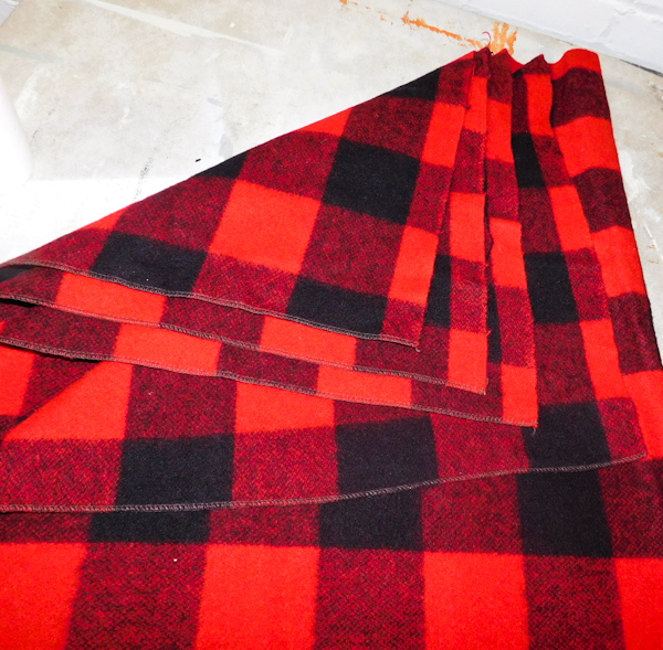 horse throw blanket red buffalo plaid