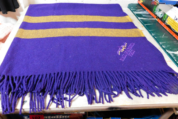 Faribault Woolen Mill Co. Mall of America Field throw