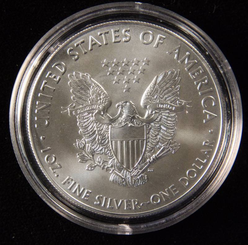 2016 AMERICAN SILVER EAGLE 1 TROY OZ. .999 FINE SILVER DOLLAR IN AIRTITE CAPSULE