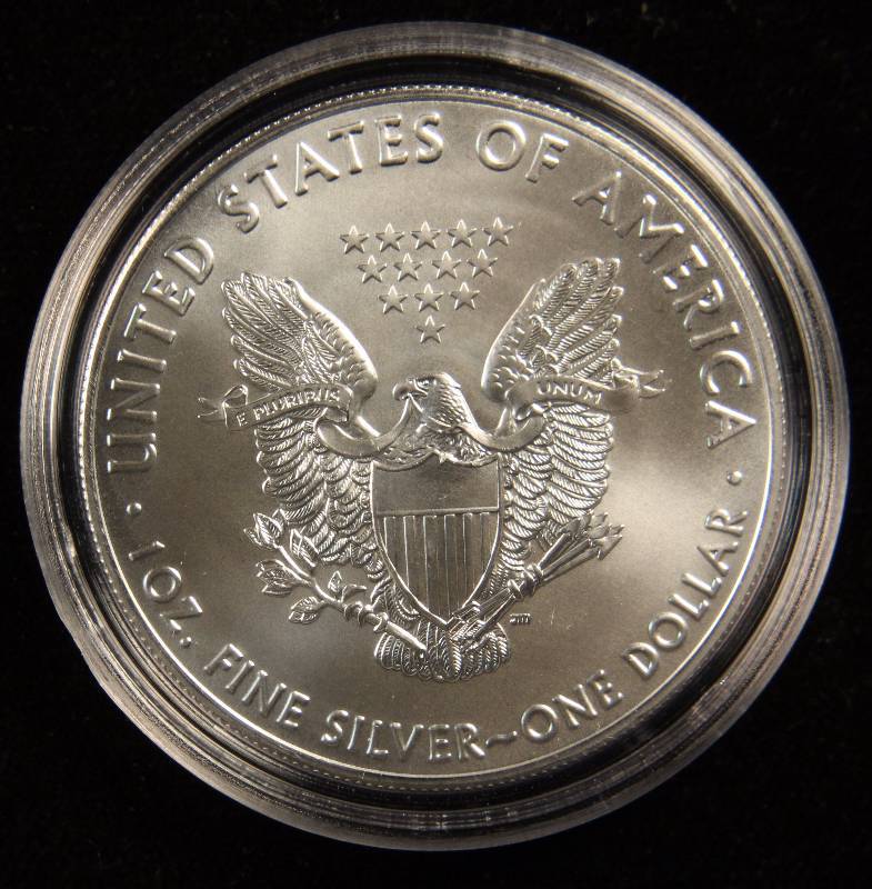 2016 AMERICAN SILVER EAGLE 1 TROY OZ. .999 FINE SILVER DOLLAR IN AIRTITE CAPSULE
