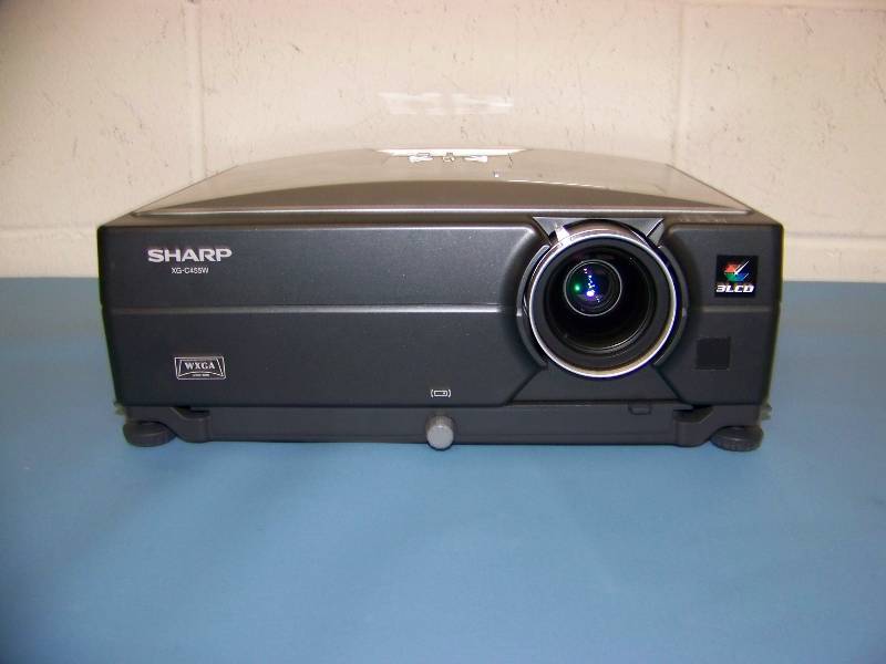 lot 15 image: Sharp, XG-C455W, LCD Projector with Remote Control and Travel Bag