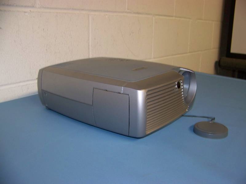 lot 17 image: InFocus, X2, DLP Projector