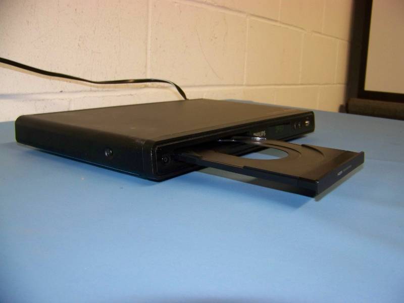 lot 43 image: Philips, DVD Player with HDMI Output