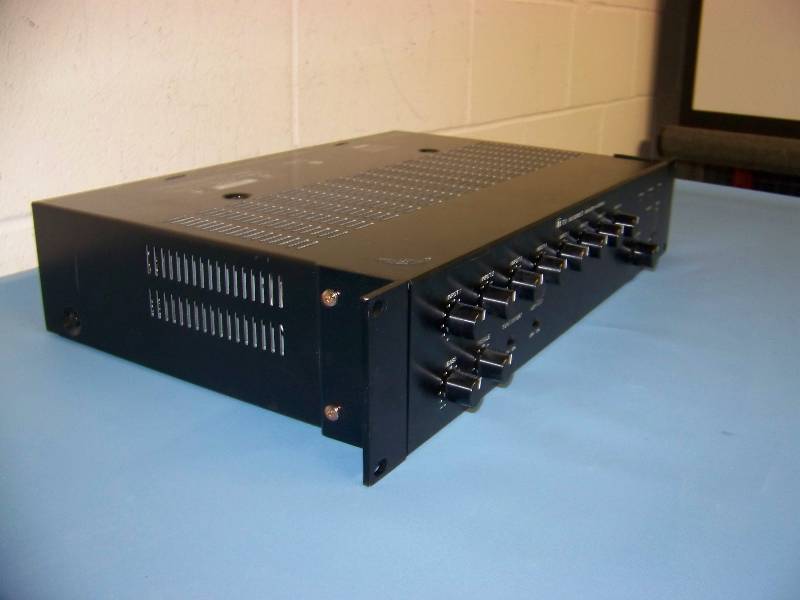 lot 33 image: TOA, 900 Series II, 8 Channel Mixer  Power Amplifier  Amp