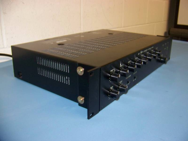 lot 32 image: TOA, 900 Series II, 8 Channel Mixer  Power Amplifier  Amp