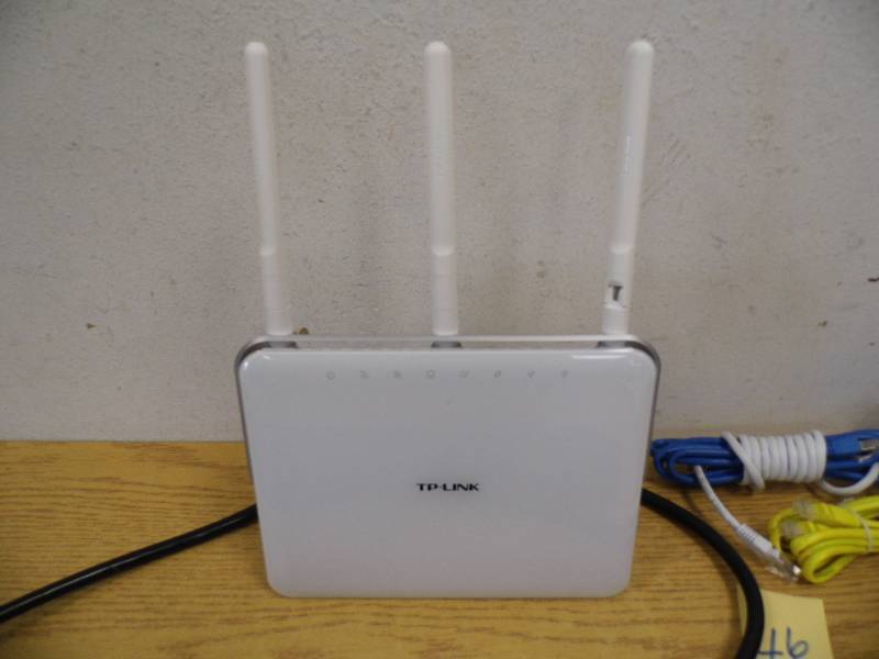 TP-Link Router w Power Strip