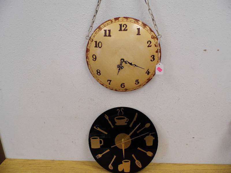 2 Clocks