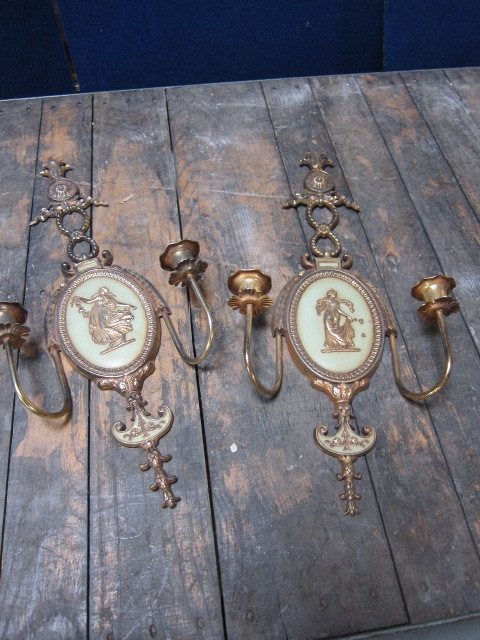 Dcor Items