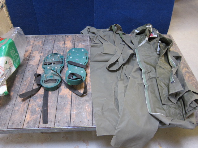 Rain Suit and Aeration Shoes