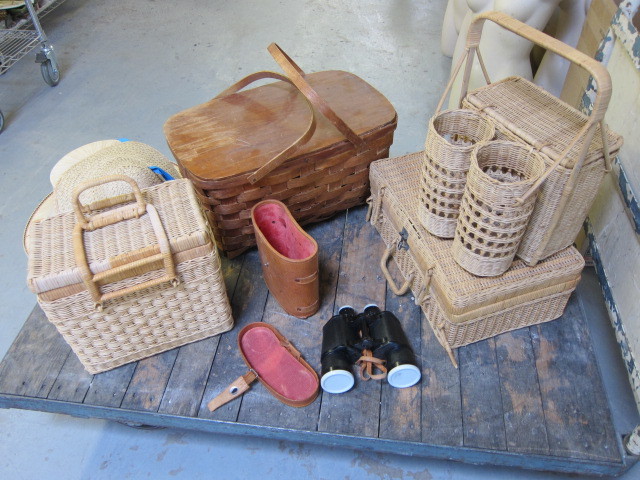 Picnic and Bird Watching Supplies