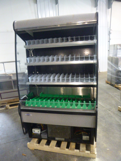 lot 19 image: Federal Self-Contained Display Cooler