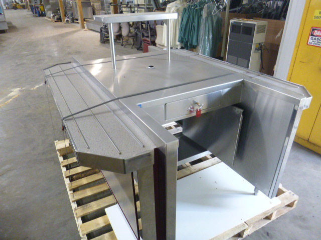 lot 24 image: Single Check-Out Station