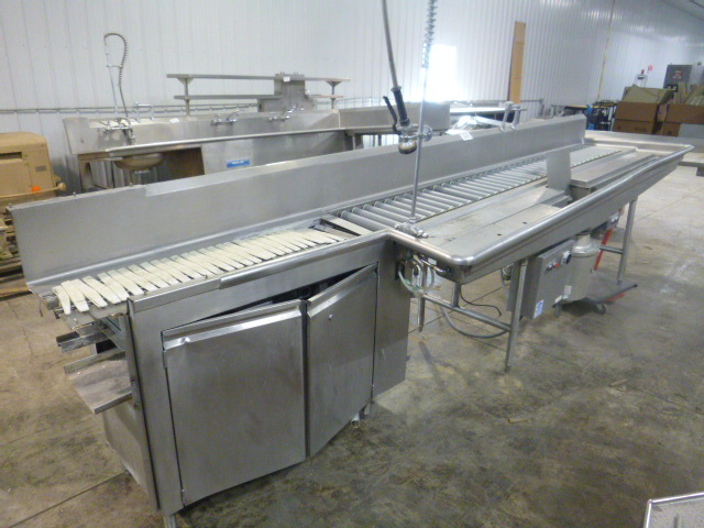 lot 28 image: TrayCon Conveyor Dish System