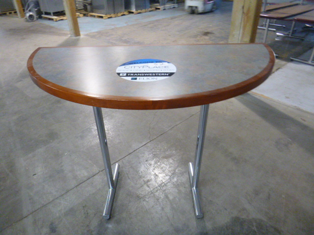 lot 52 image: Stand-Up Bar Table