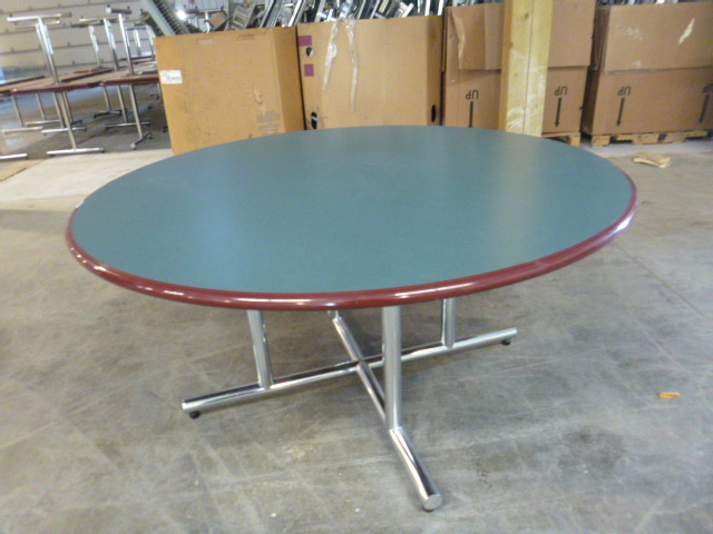 lot 59 image: Gasser Table Company Commercial Round Table