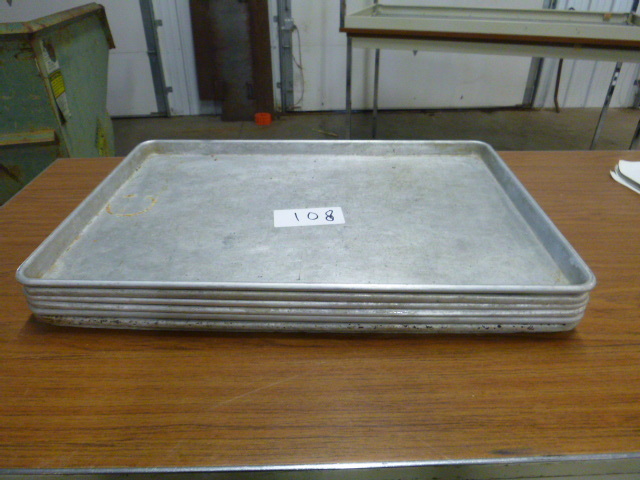 lot 108 image: 6 Sheet Pans