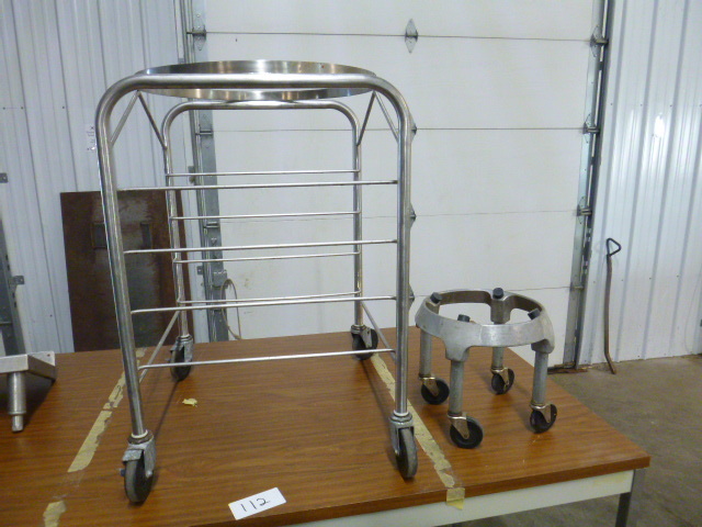 lot 118 image: 2 Carts