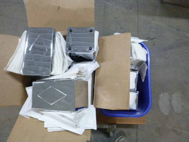lot 139 image: Napkin Dispensers