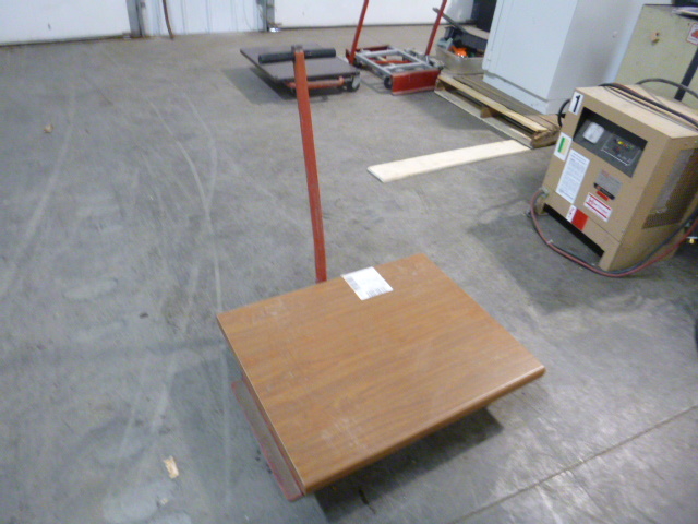 lot 143 image: Moving Dolly