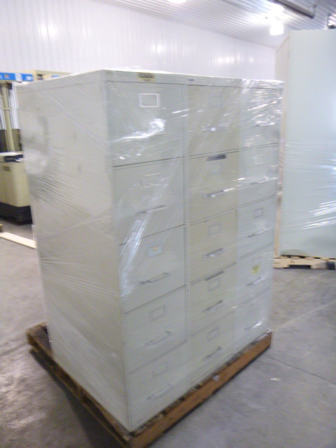 lot 152 image: 4 File Cabinets
