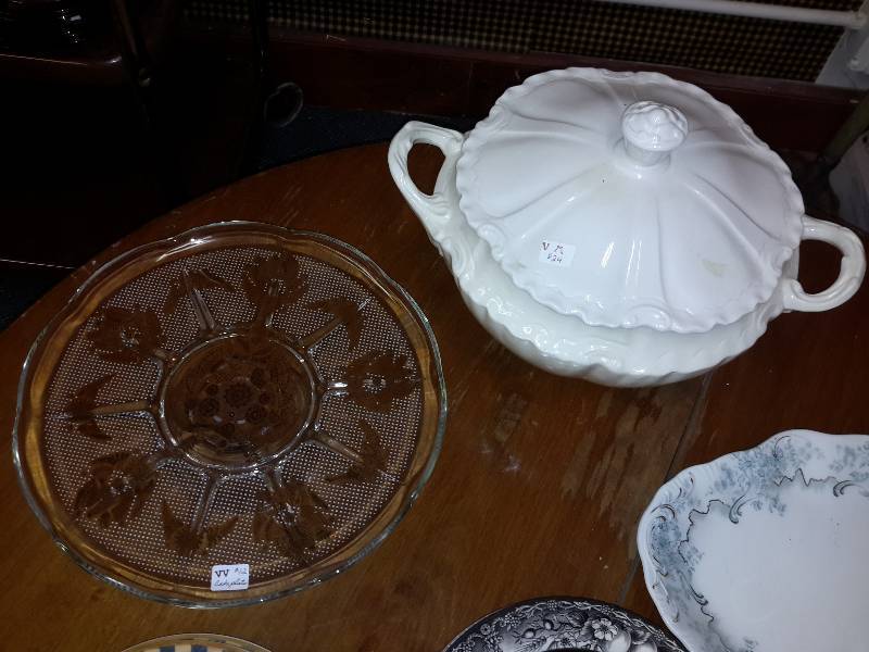 lot 58 image: Misc. Glassware as pictured.. Soup Tureen, Cake plate and others. Bring your own packaging material