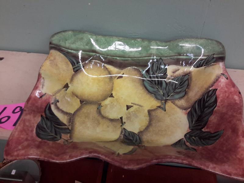 lot 69 image: Large fruit Themed PlatterBowl.. Certified Integrational. Pamela Gladding.. Made in China  18 in x 14 in. x 3 in high.