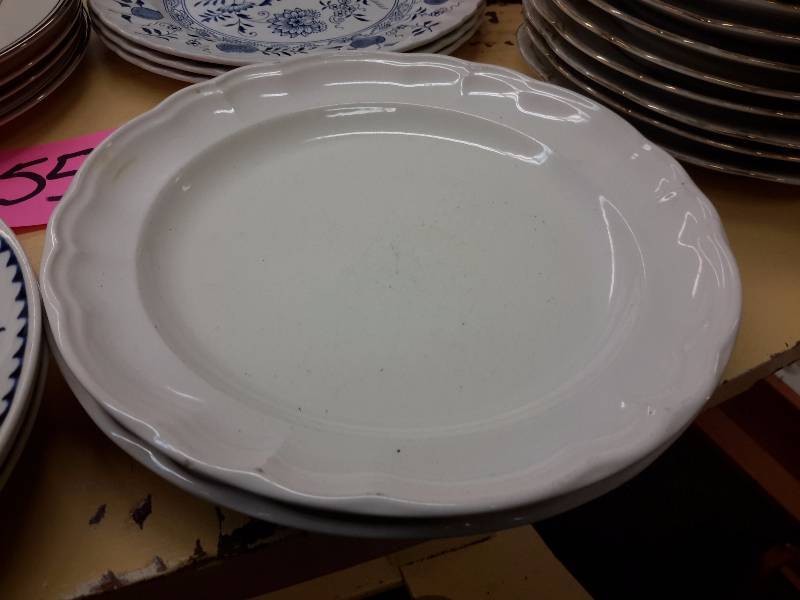 lot 55C image: 13 Misc. Dinner plates.. See pictures for the makers.