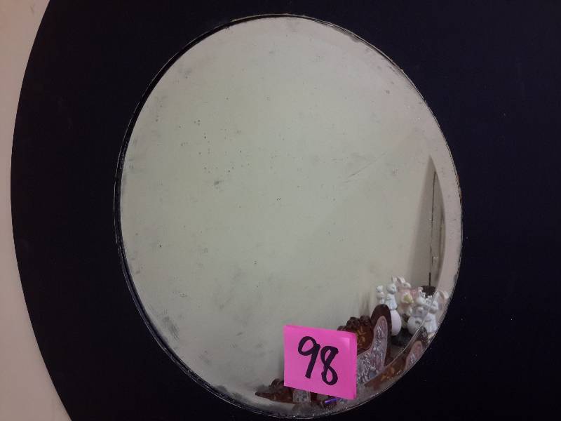 lot 98 image: LARGE Beveled Glass Round Mirror..