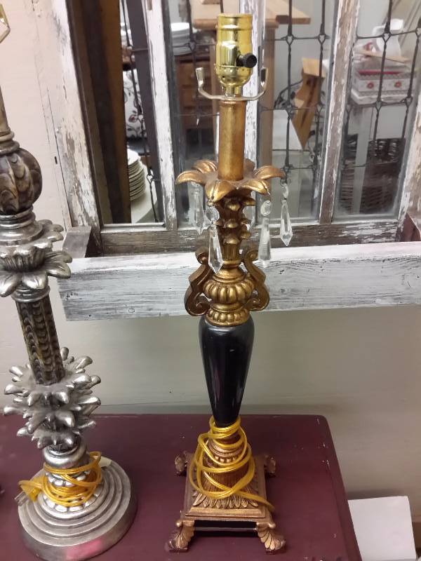 lot 105 image: 3 lamps as pictured. No shades. Untested