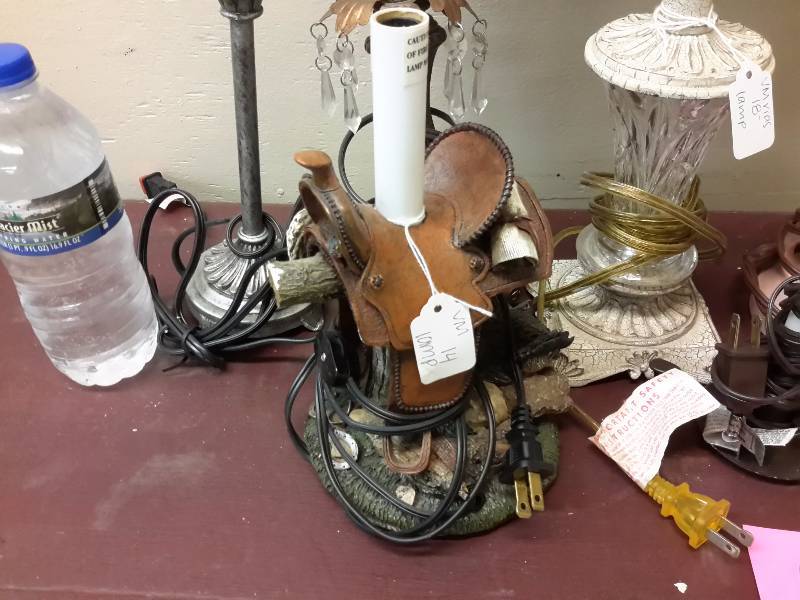 lot 107 image: 7 smaller lamps.. See water bottle for size perspective