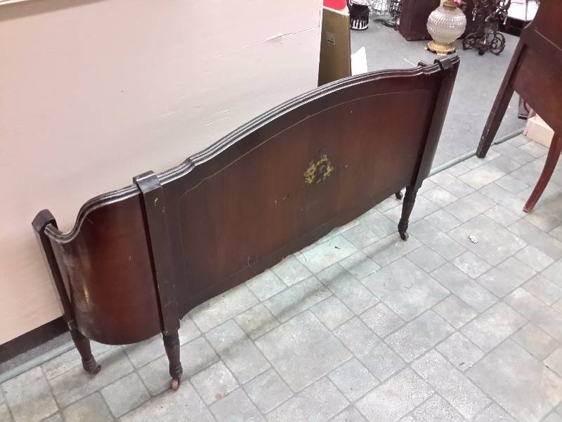 lot 138 image: Double Head board and bend wood foot board..
