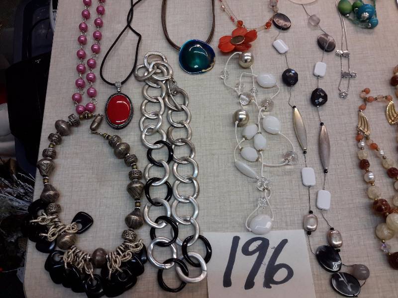 lot 196 image: 20 Necklaces