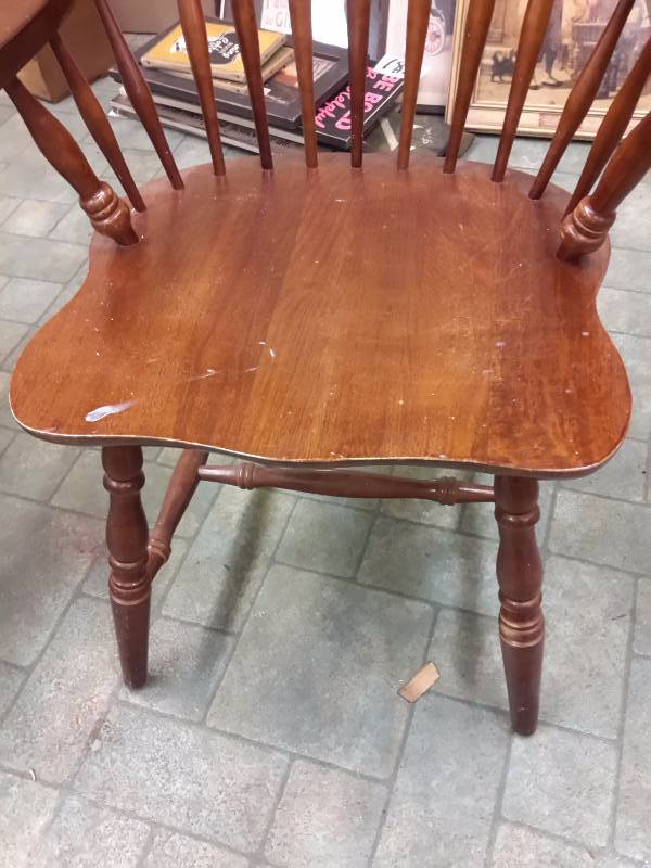 lot 95A image: Wood Chair.. Very solid and nice