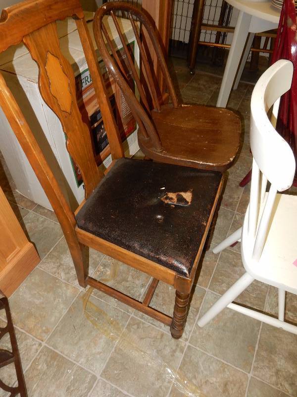 lot 148 image: 4, Older Chairs..
