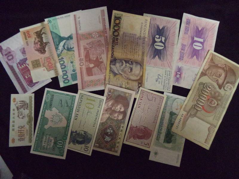 Lot - Misc Foreign Currency