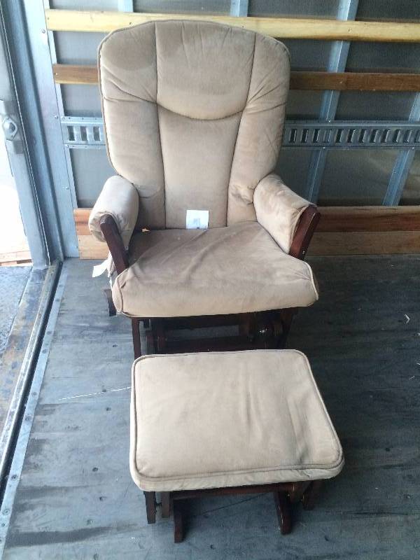 lot 5 image: Shermag - 37913CB, Glider Rocker & Ottoman Cherry traditional-gliders Like New display Model