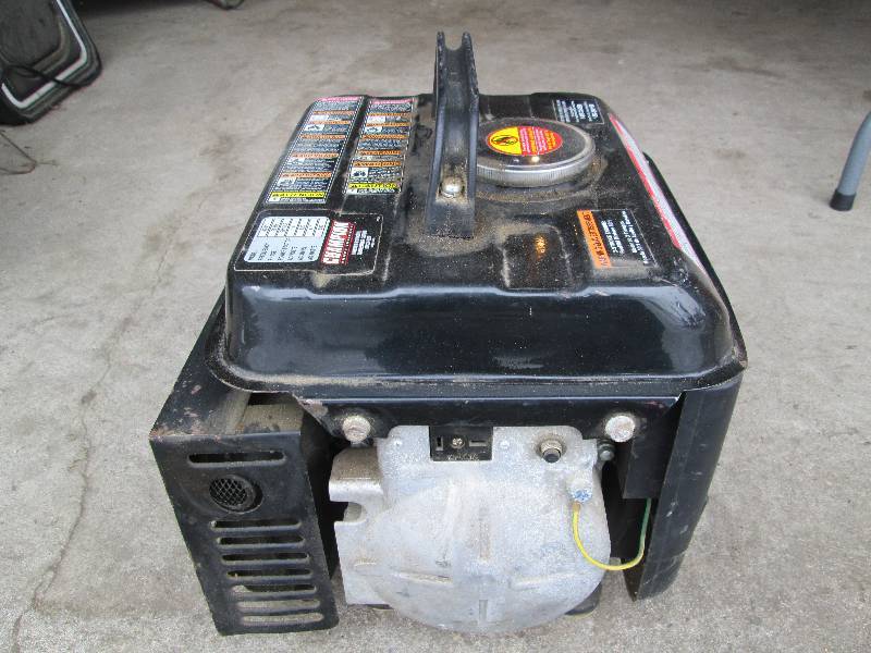 lot 3 image: Champion 1000 Watt Genrator