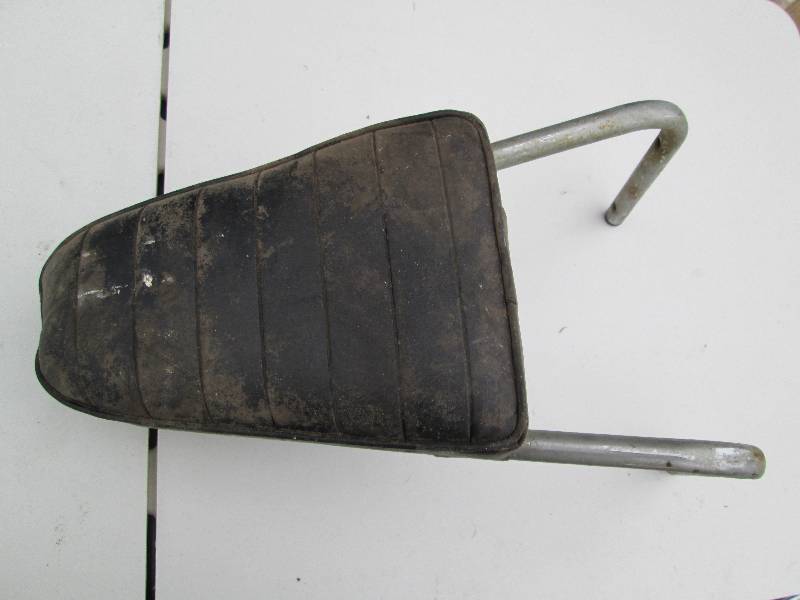 lot 8 image: Motorcycle Sissy Bars