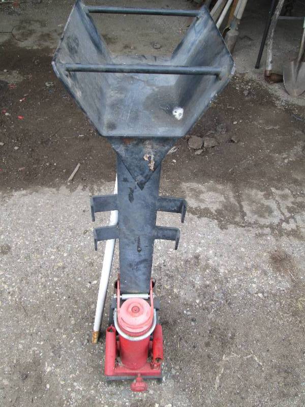 lot 21 image: Manual Log Splitter