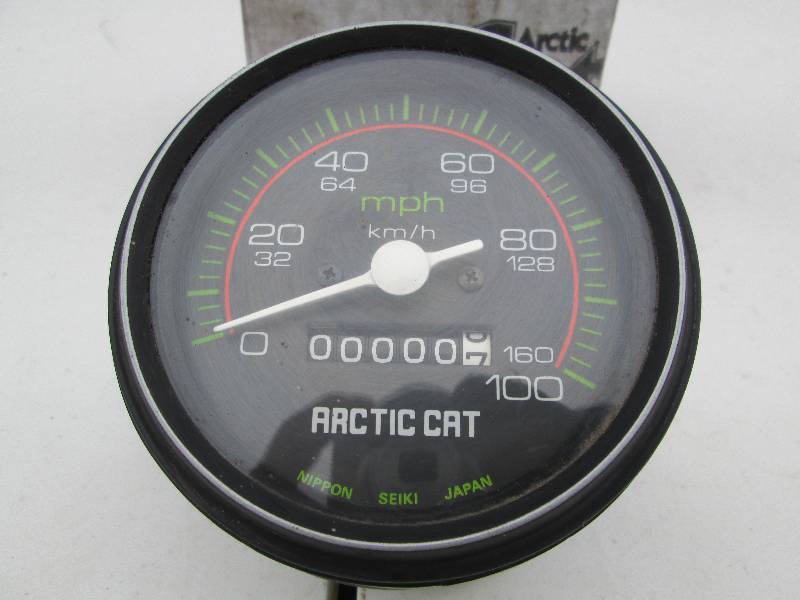 lot 27 image: Arctic Cat Speedometer