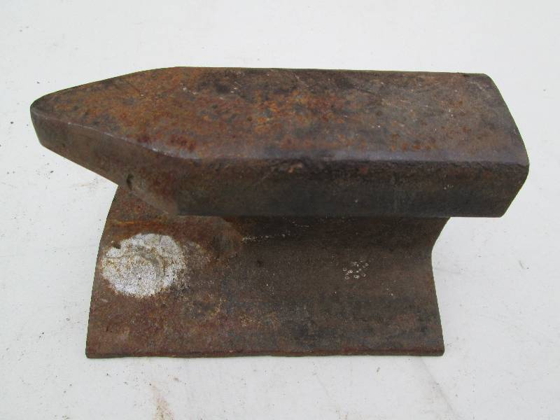 lot 39 image: Home Made Anvil