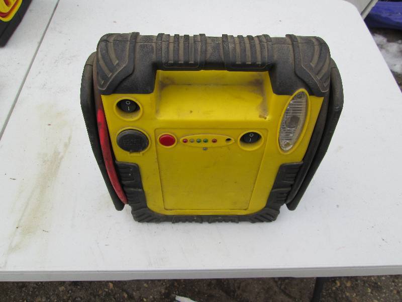 lot 44 image: Jumper Booster Pack