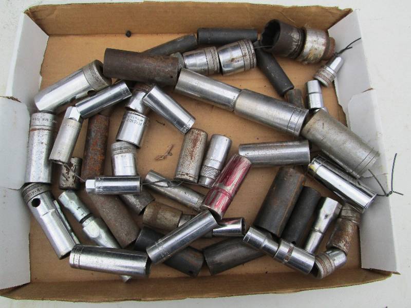lot 59 image: 12 Drive Sockets