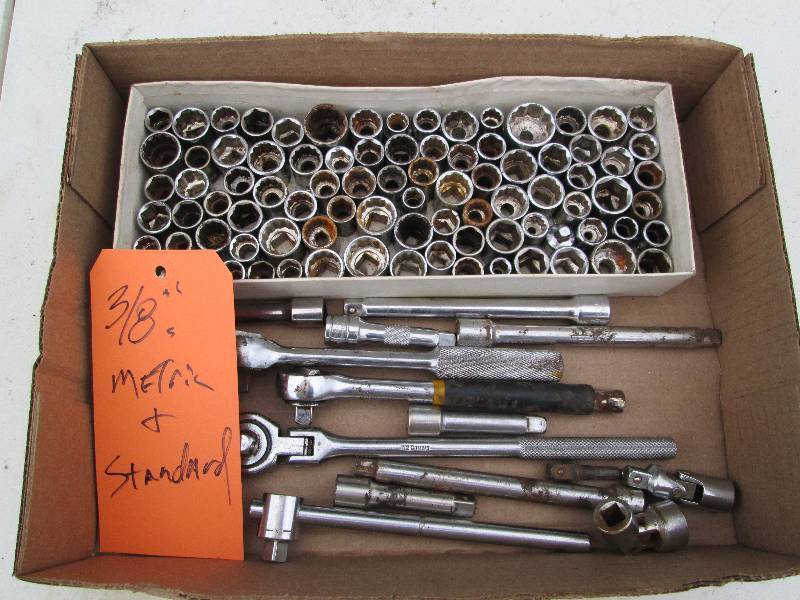 lot 65 image: Large Assortment of Sockets