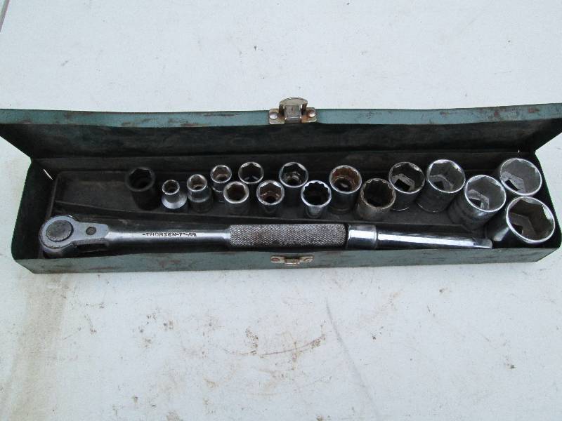 lot 82 image: Socket Sets